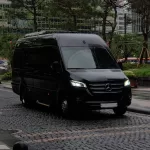 Mercedes_sprinter_black_(1)